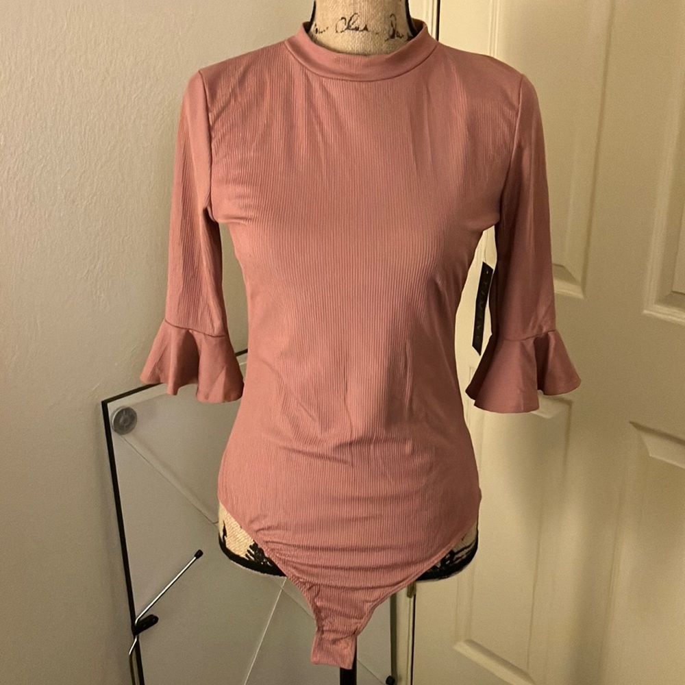 Timing F21 forever 21 beautiful sexy feminine bodysuit cutout tie back large L
